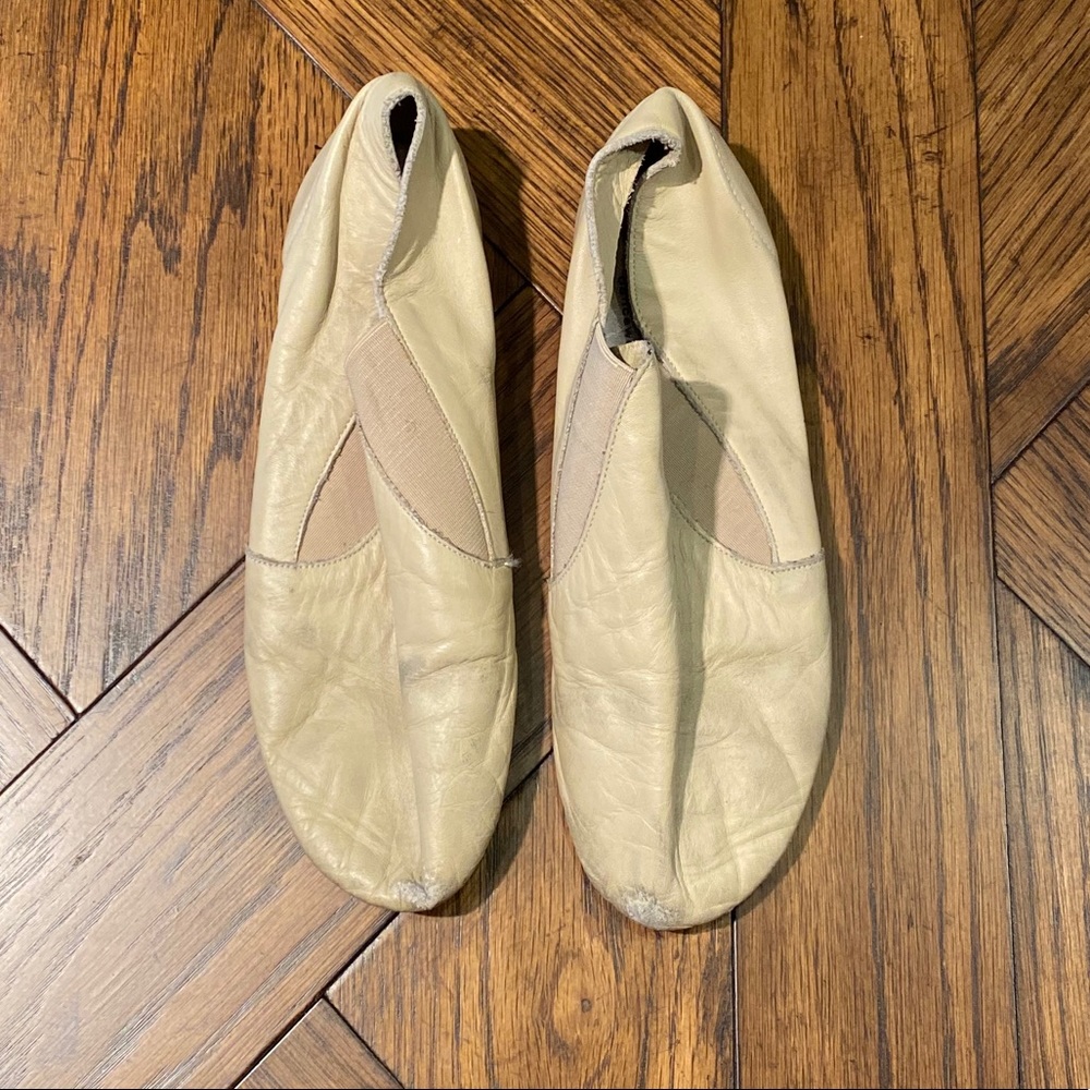 Tan jazz shoes